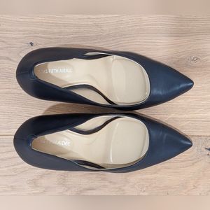 Saks Fifth Avenue Navy Blue Heels Size 7.5